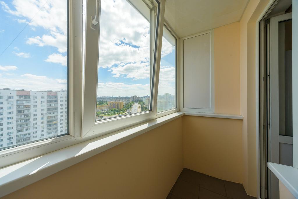Artal Apartment On Obolonskaya Square 3 키예프 외부 사진