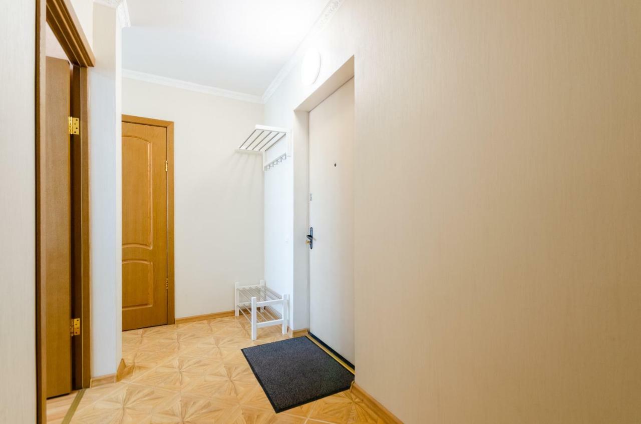 Artal Apartment On Obolonskaya Square 3 키예프 외부 사진
